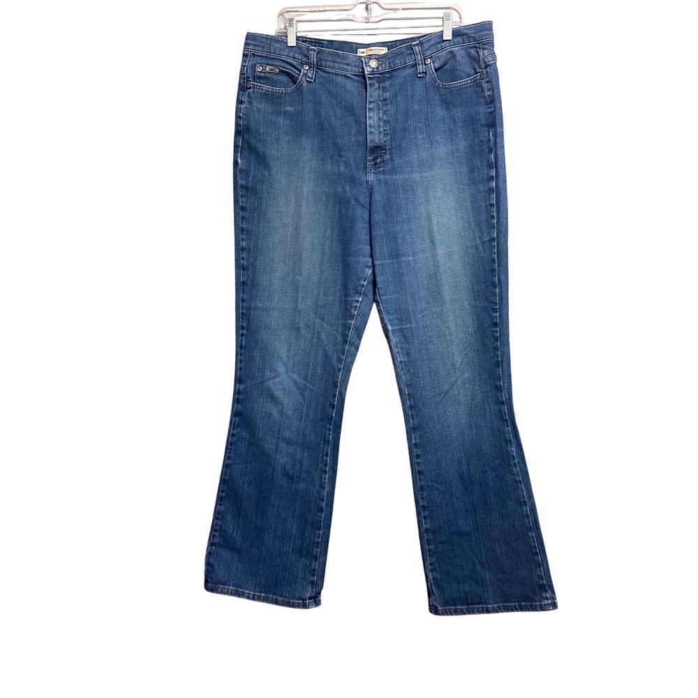 Lee Relaxed Bootcut Jeans Womens 18 Medium Wash Denim Blue Mid Rise 5-Pocket